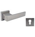 UKEN LEVER HANDLE W/ROSETTE PREMIUM - 142